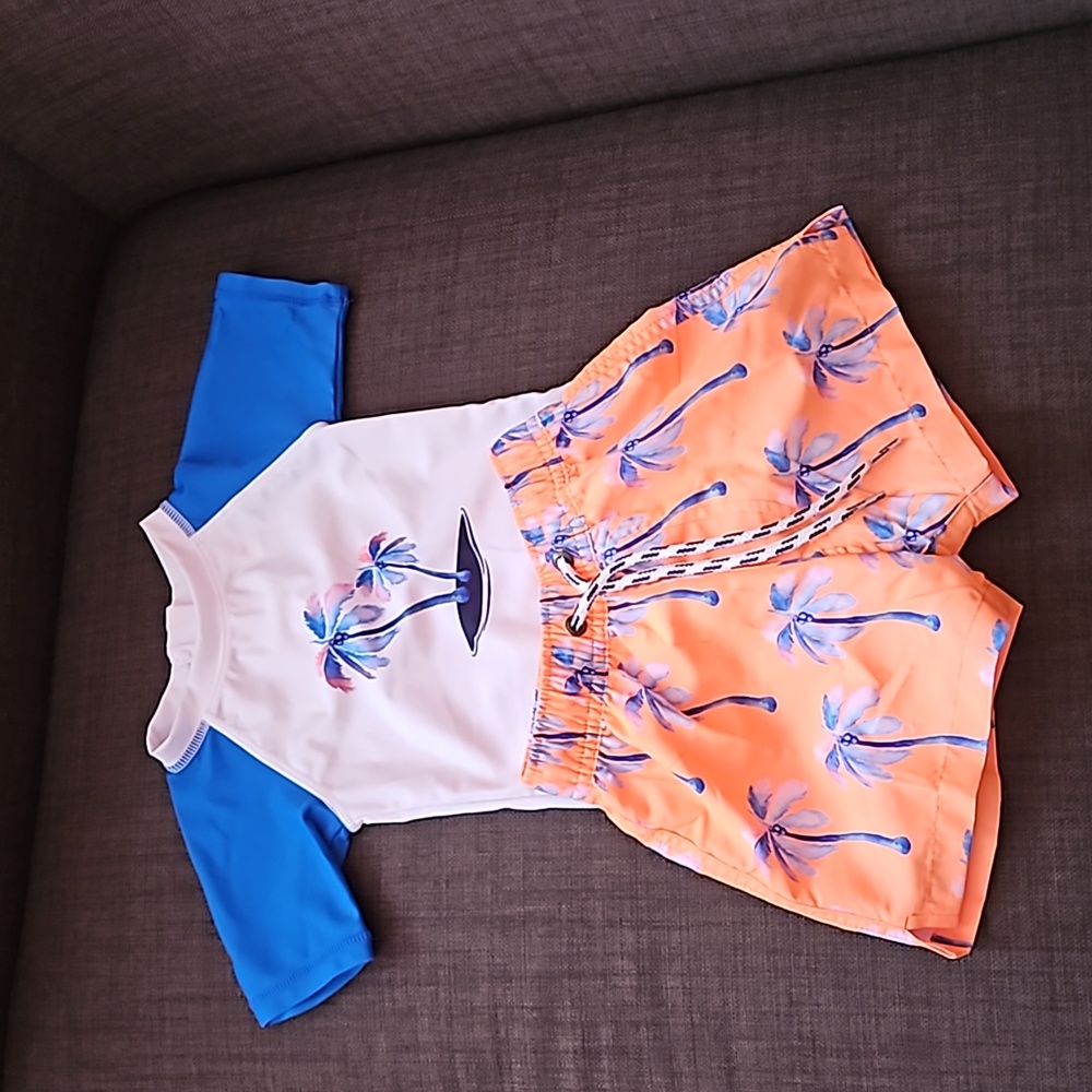 Snapper rock rashguard and shorts set